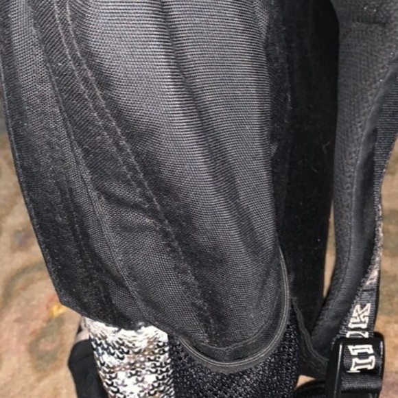 Pink bookbag - Picture 2 of 5